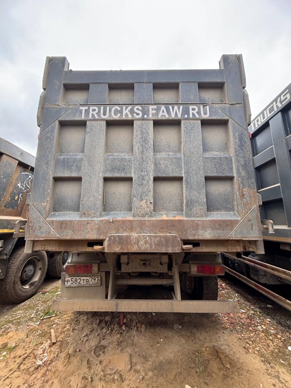 FAW CA3311P66K24T4E5 8х4,  139 904 км, 2024 года в лизинг
