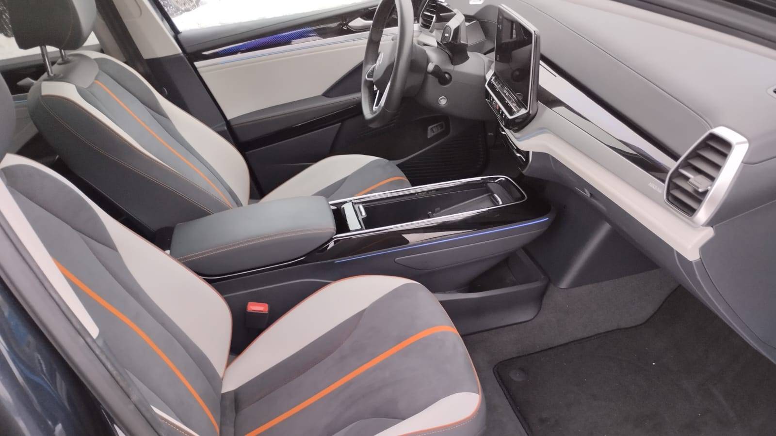 Volkswagen ID.6,  27 794 км, 2023 года в лизинг