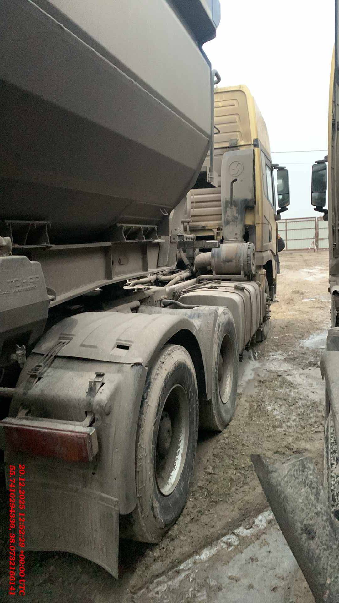 Shacman SX42584W324C,  241 222 км, 2022 года в лизинг