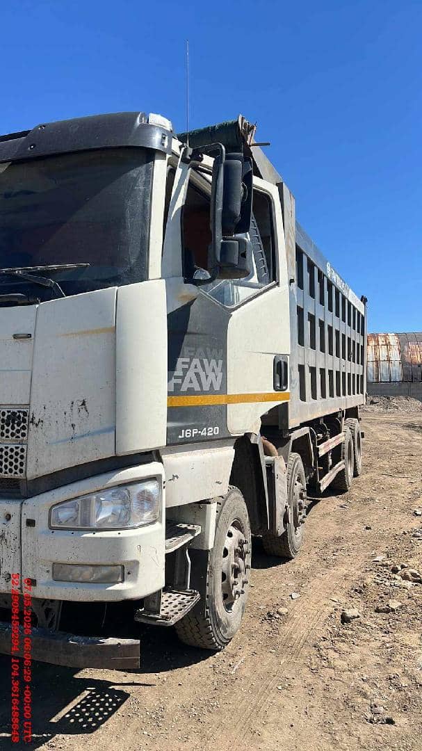 FAW CA3310P66K24T4E5 8х4,  99 437 км, 2023 года