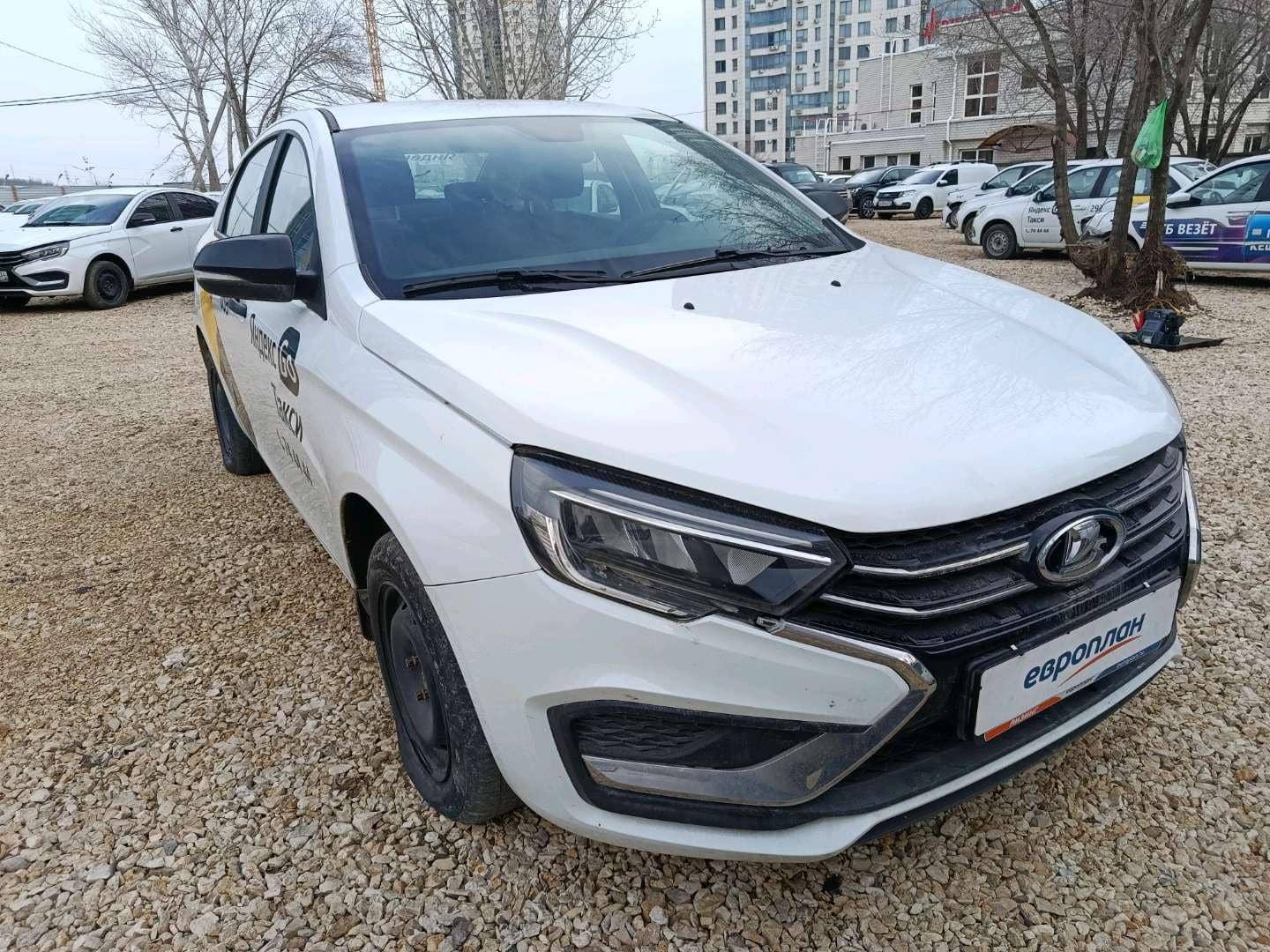 Lada Vesta седан,  114 058 км, 2023 года в лизинг