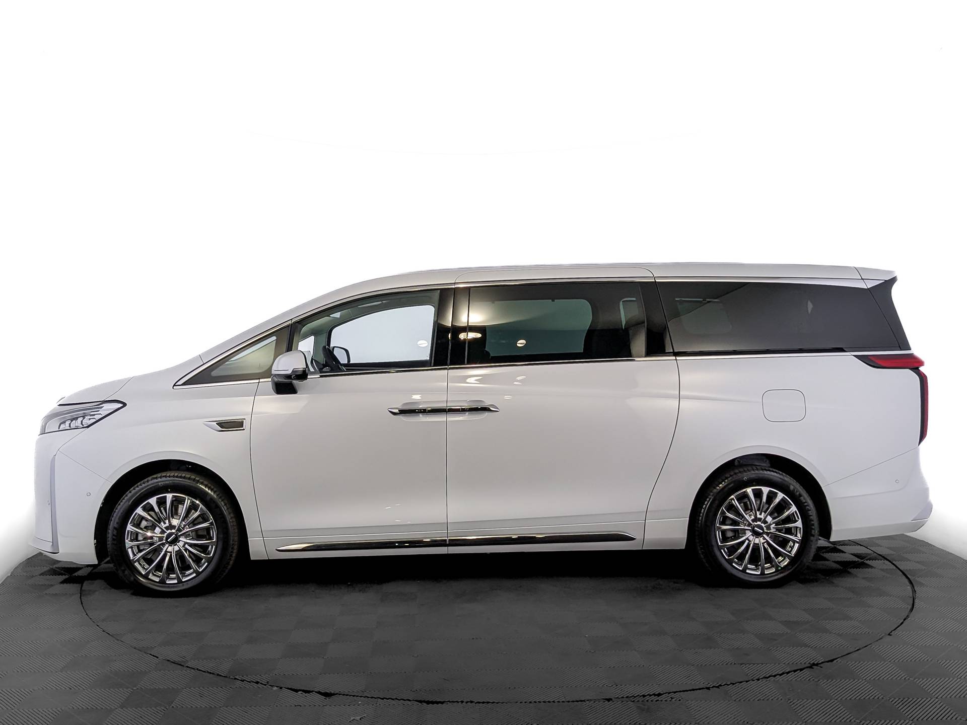 Wey 80 PHEV 1.5 T DHT 4WD Business Lounge