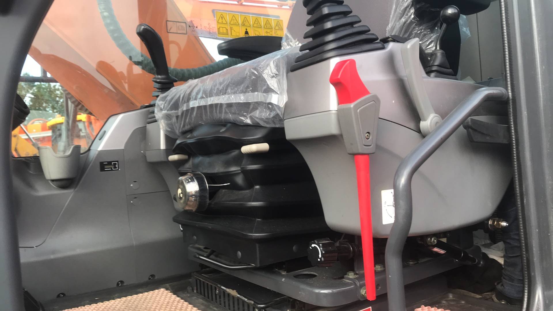 DOOSAN/DEVELON DX210W-7B, 2024 года в лизинг