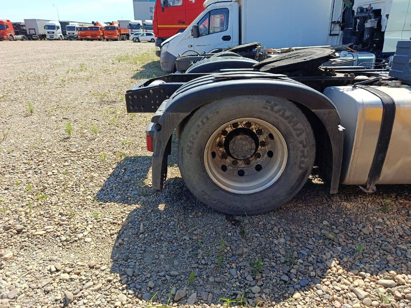 Shacman SX4188YY381,  154 040 км, 2023 года в лизинг