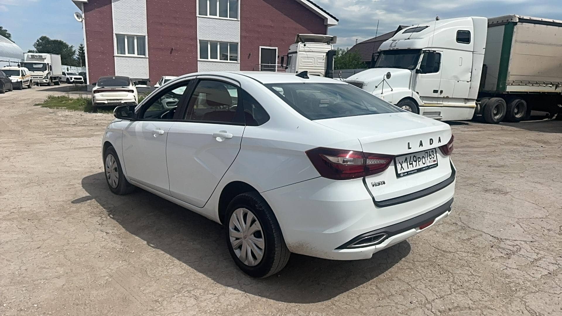 Lada Vesta седан,  78 310 км, 2025 года в лизинг