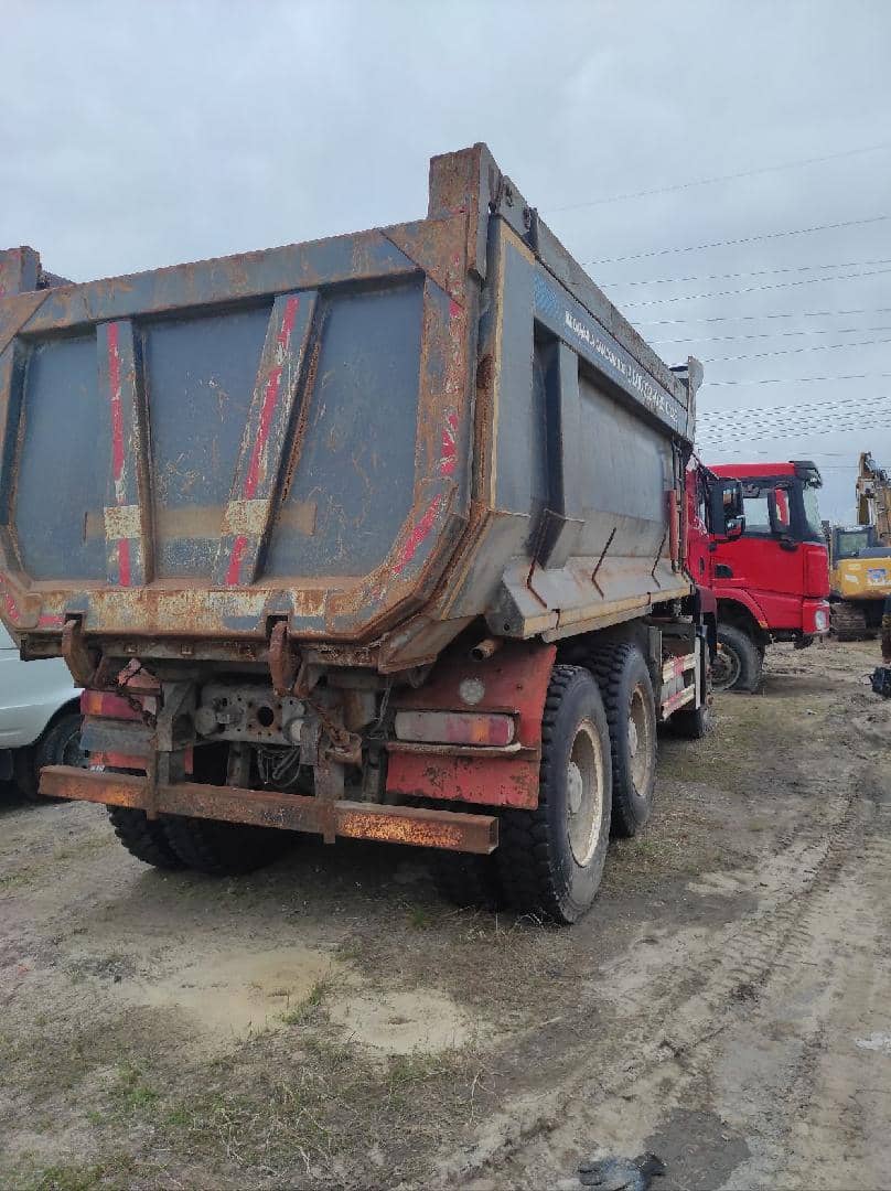 HOWO ZZ3257V384GE1 6x4,  276 598 км, 2022 года в лизинг