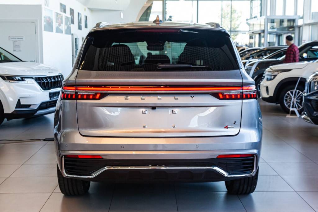 Geely Monjaro Флагман 2.0Т 238 л.с. АТ полный привод