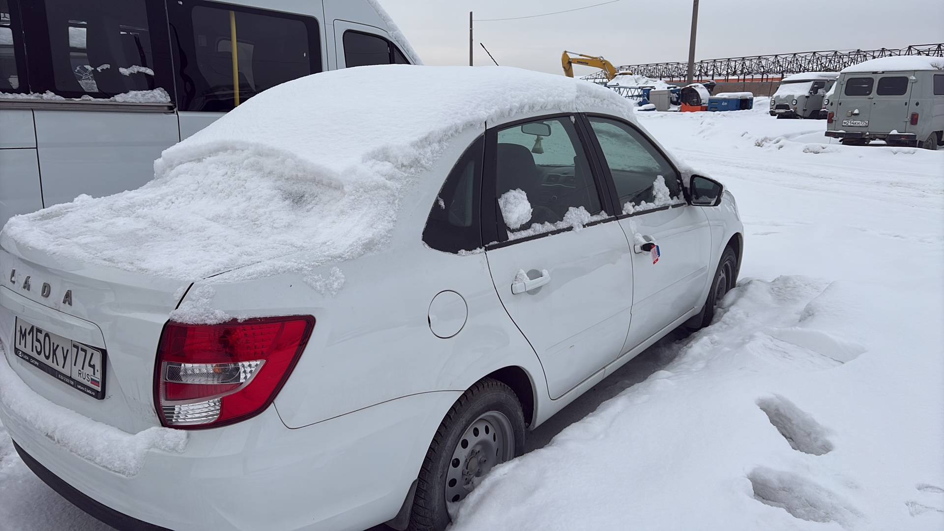 Lada Granta седан,  23 000 км, 2024 года в лизинг