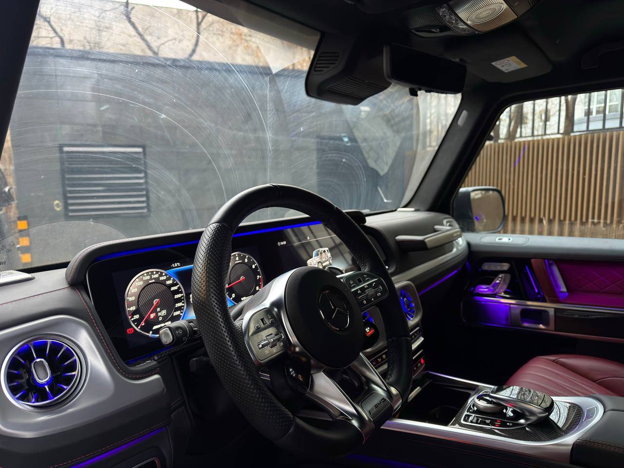 Mercedes-Benz G,  11 907 км, 2023 года в лизинг