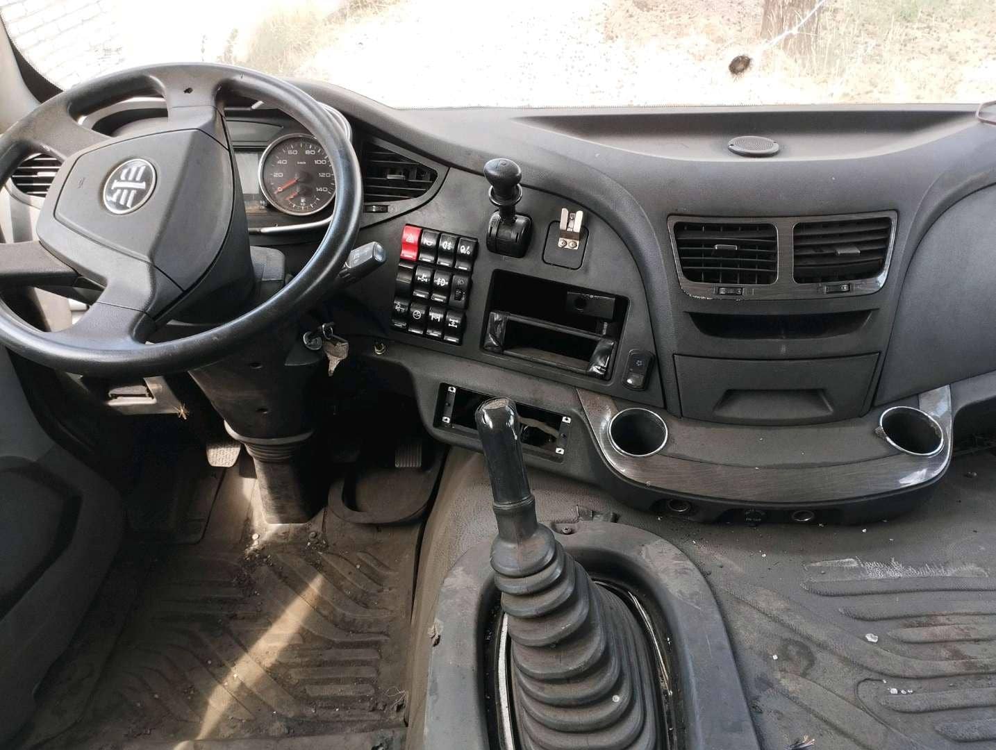 FAW CA3310P66K24T4E4 8x4 (E4),  100 000 км, 2023 года в лизинг