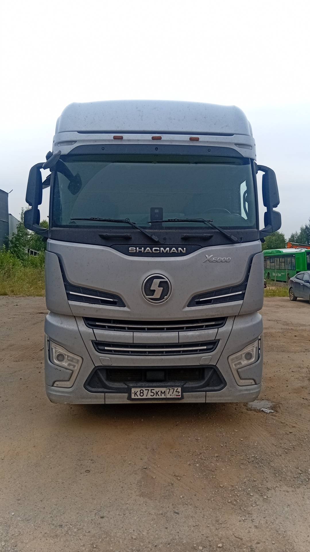 Shacman SX4188YY381,  290 215 км, 2023 года в лизинг