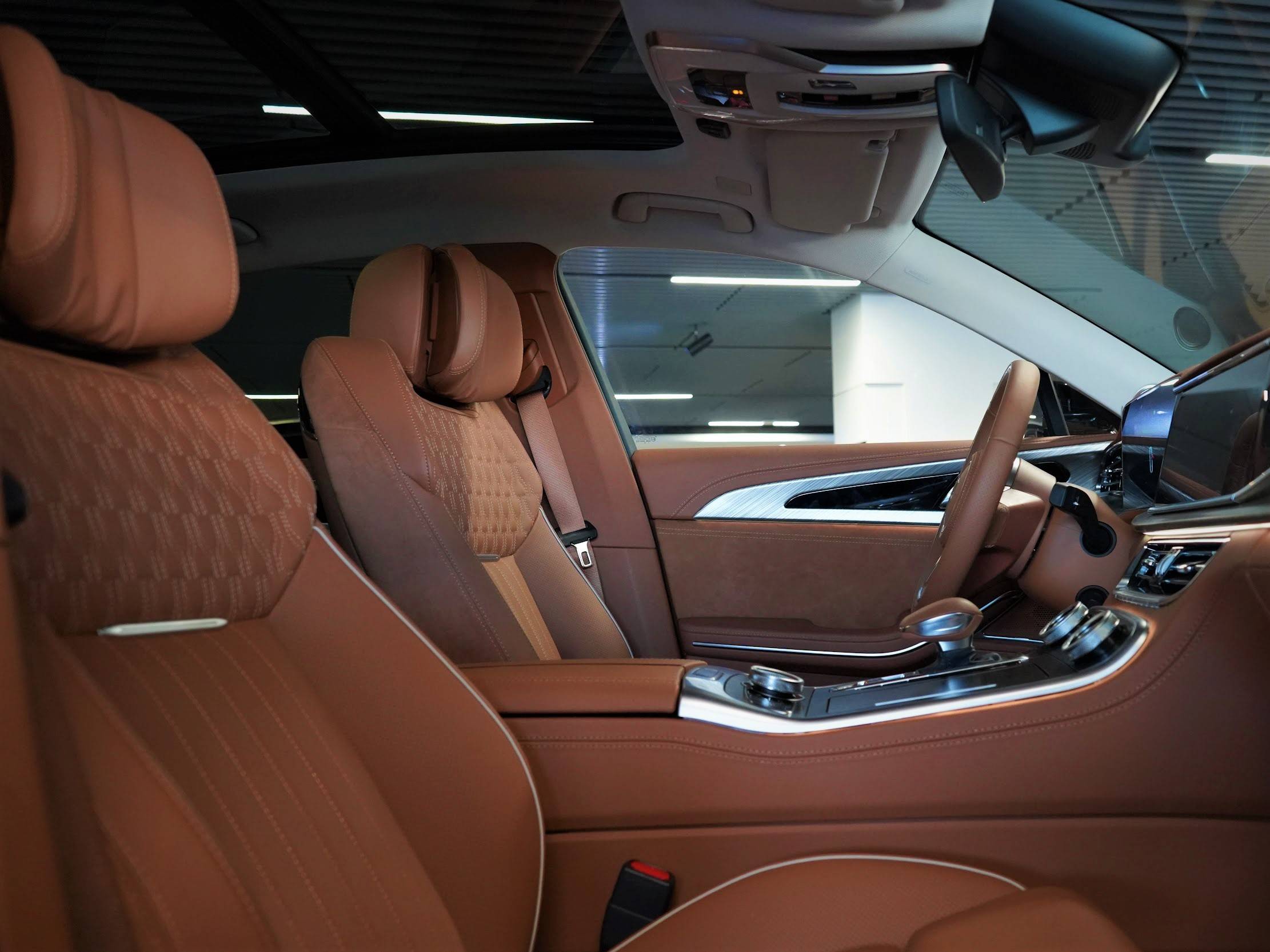 Hongqi H9 2.0Т Делюкс (Deluxe)