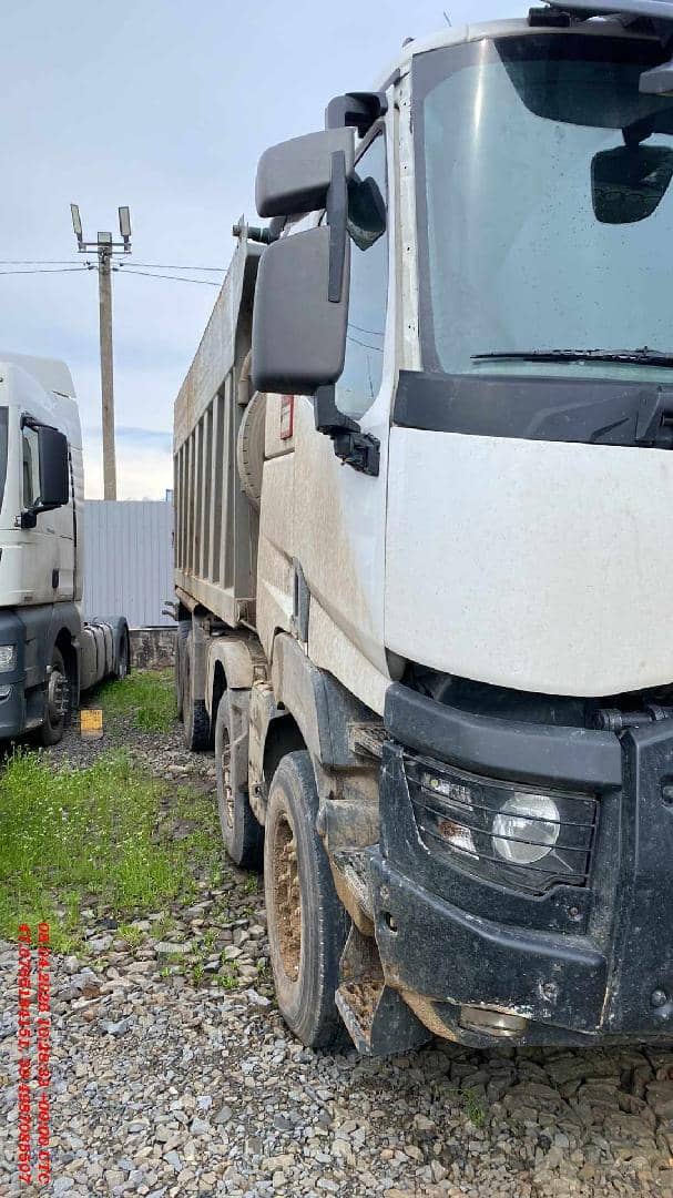 Renault К 440 8X4 (Day cab),  631 231 км, 2018 года в лизинг