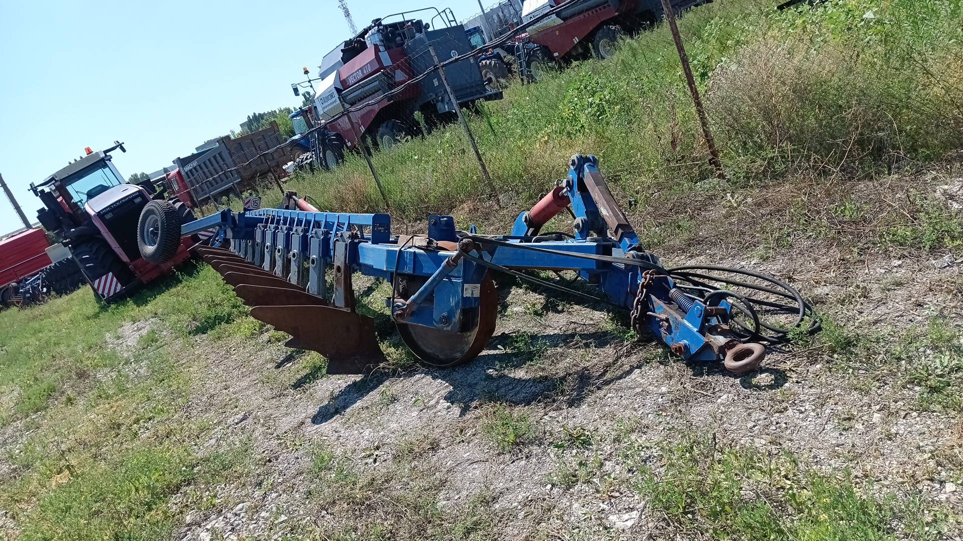 Светлоградагромаш ПП-(9+2)Х35 полунавесной плуг, 2022 года в лизинг