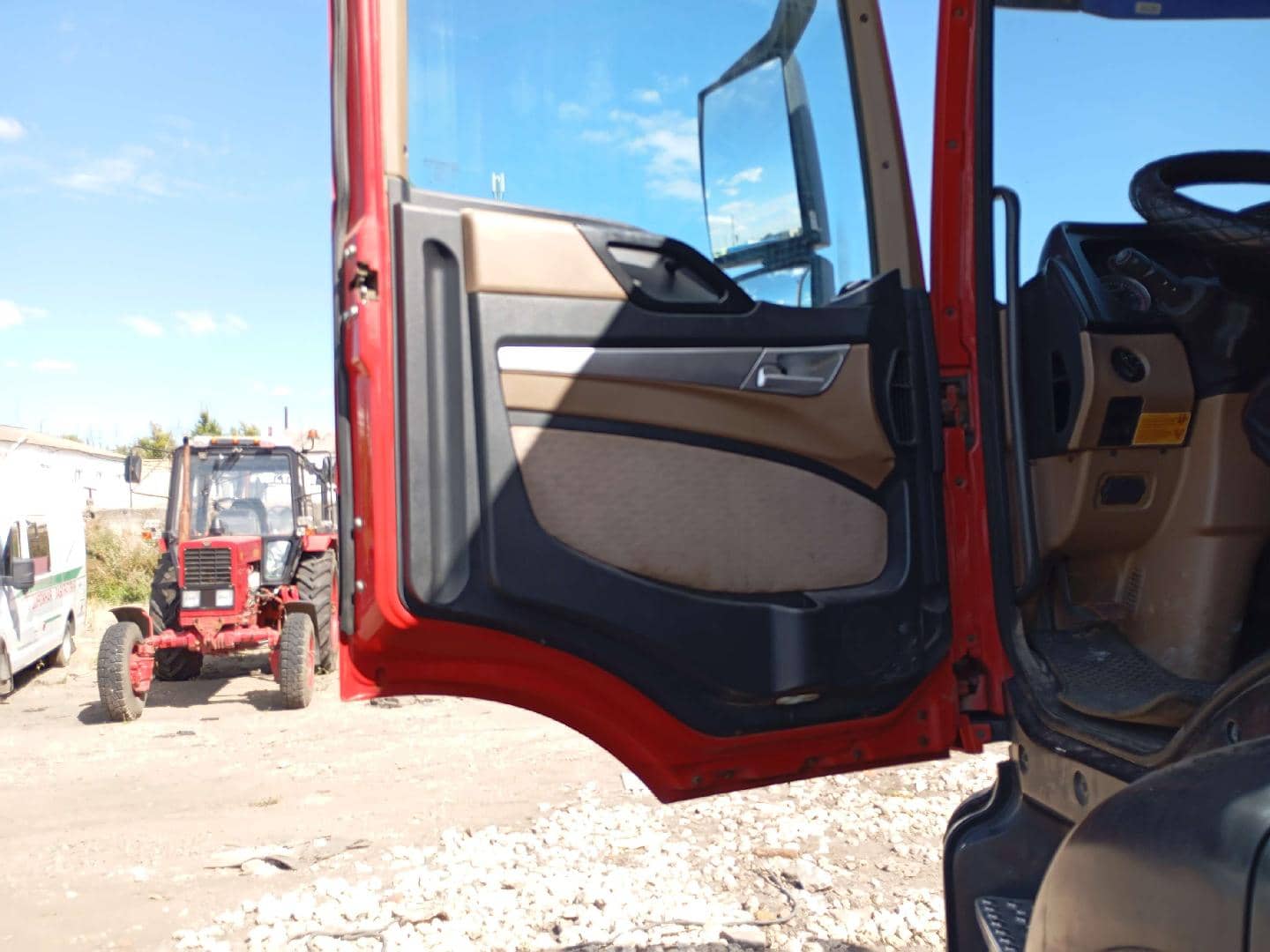 HOWO ZZ3256V384GE 6x4,  140 615 км, 2023 года в лизинг