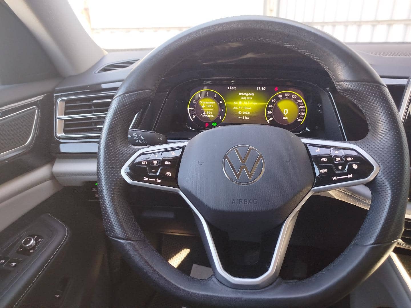 Volkswagen Teramont,  113 250 км, 2023 года в лизинг