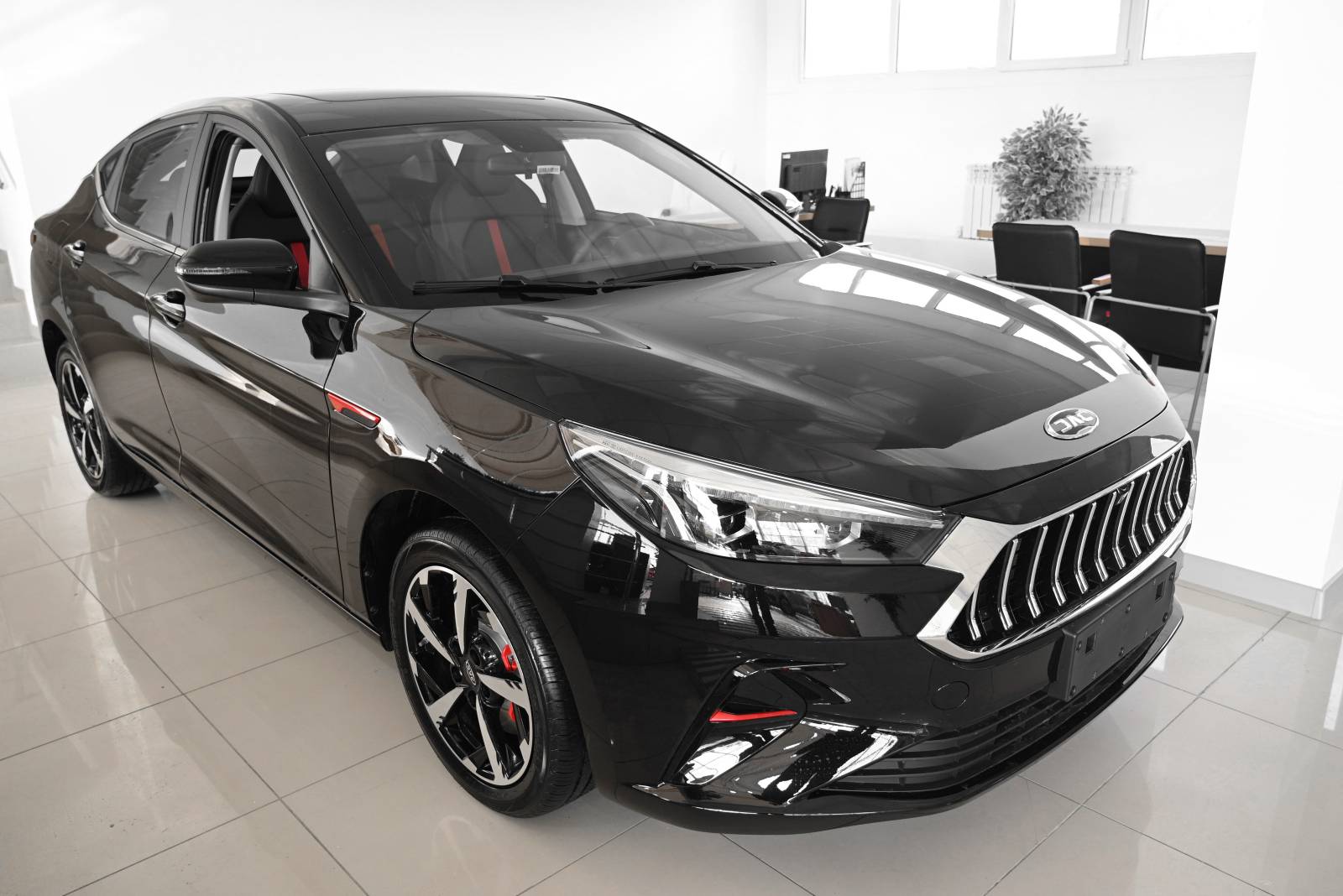 JAC J7 1.5 T CVT luxury