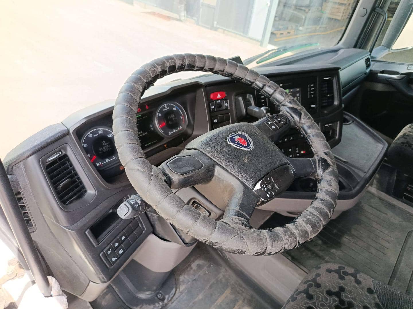 SCANIA R 440 A4x2NA (Highline),  931 642 км, 2019 года в лизинг