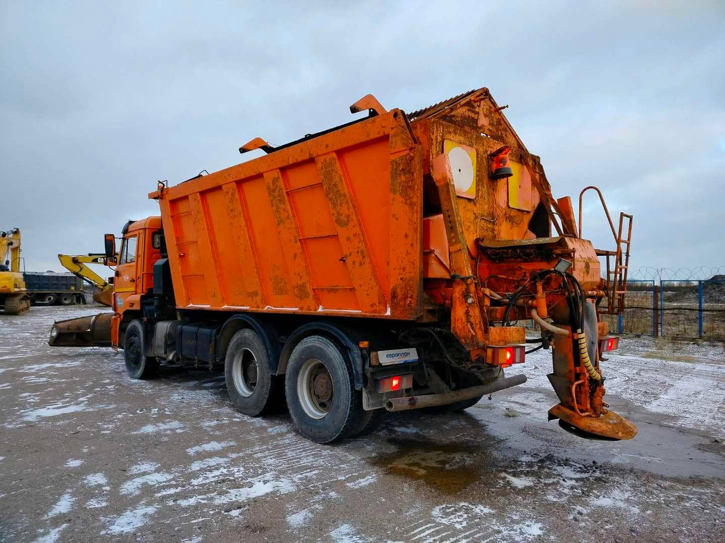 КАМАЗ 6520-43(E4),  215 658 км, 2017 года в лизинг