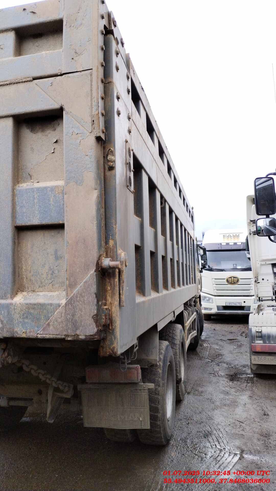 Shacman SX33186V366,  173 210 км, 2022 года