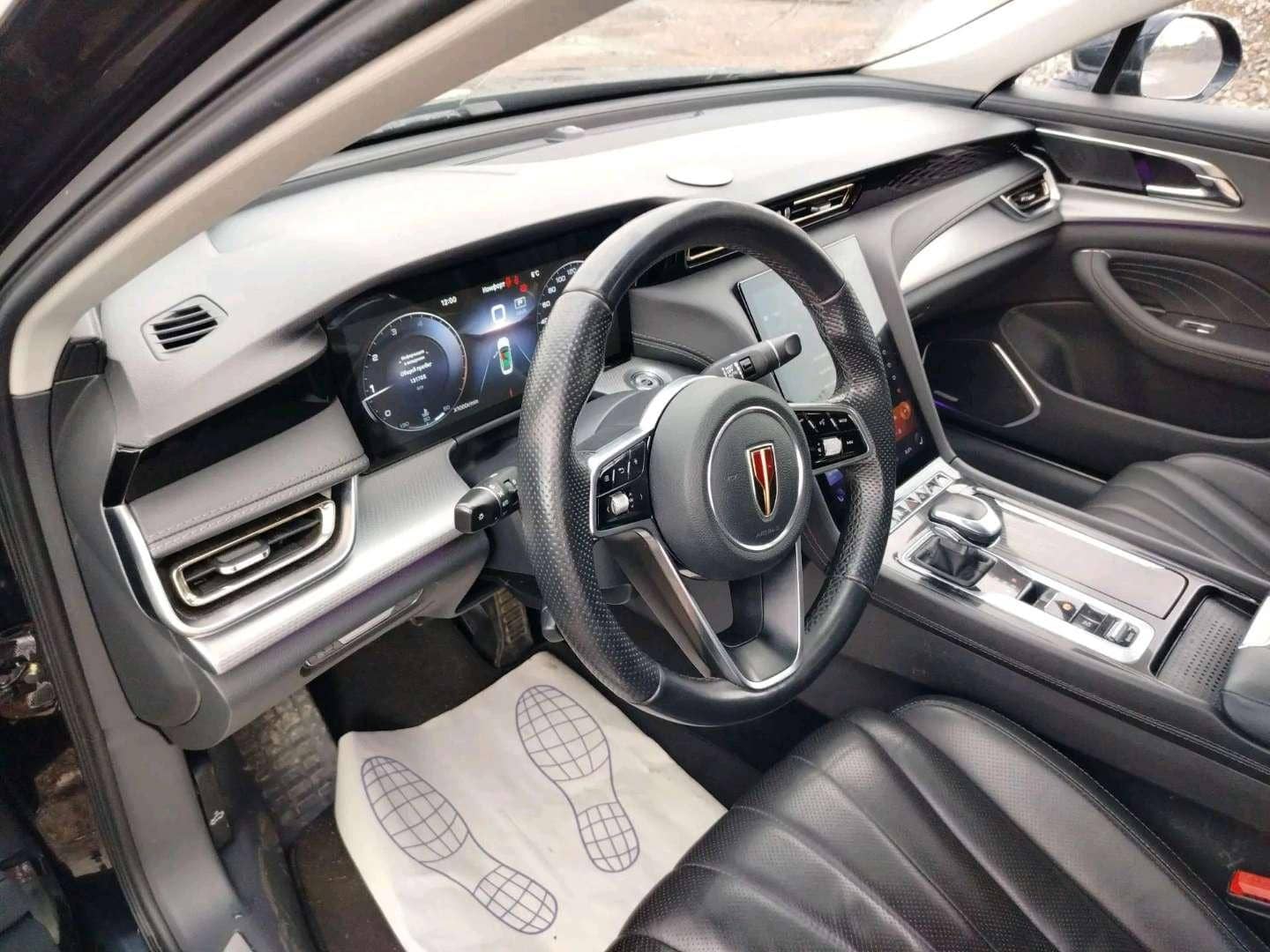 Hongqi H5,  131 705 км, 2024 года в лизинг