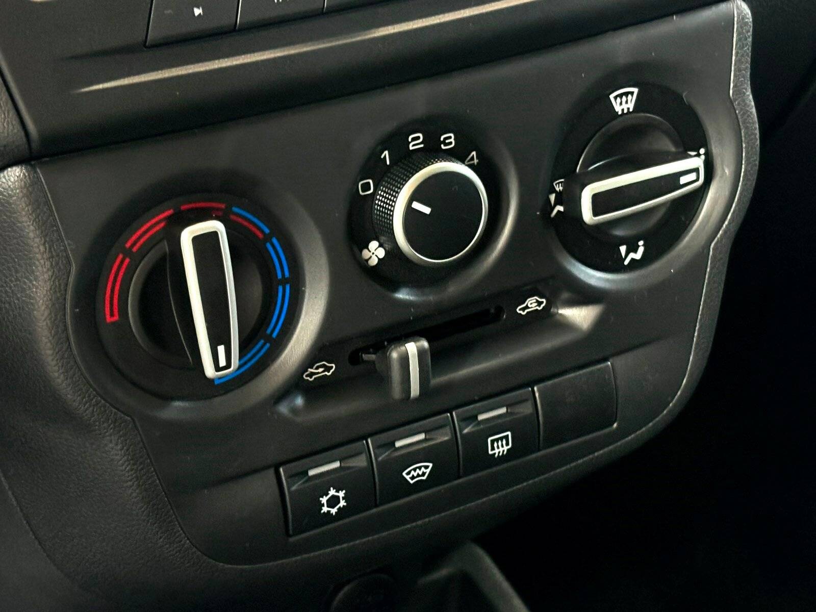 Lada Granta седан #CLUB 24 1.6 106hp 5MT