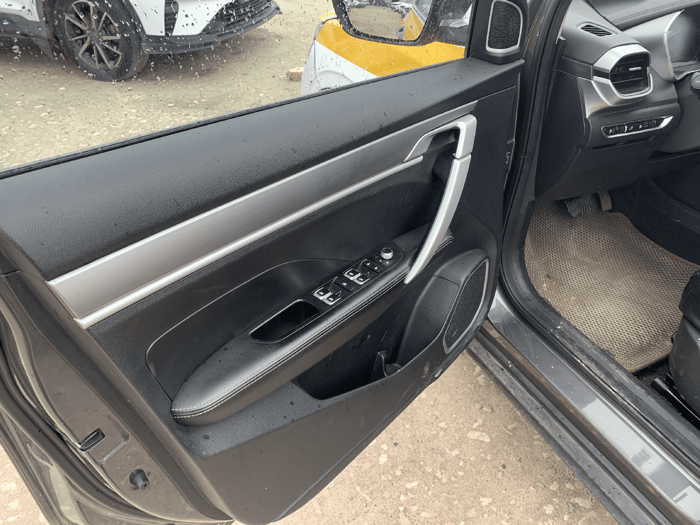 Geely Coolray,  237 751 км, 2023 года в лизинг