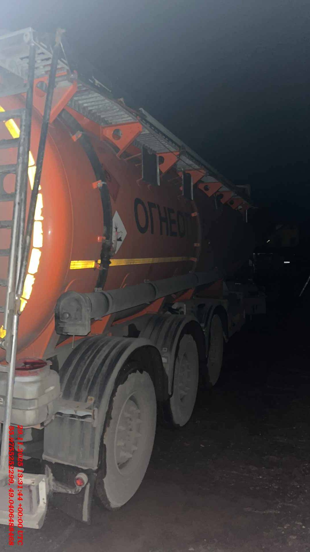 Сеспель Бензовоз SF3328 (964845), 2020 года