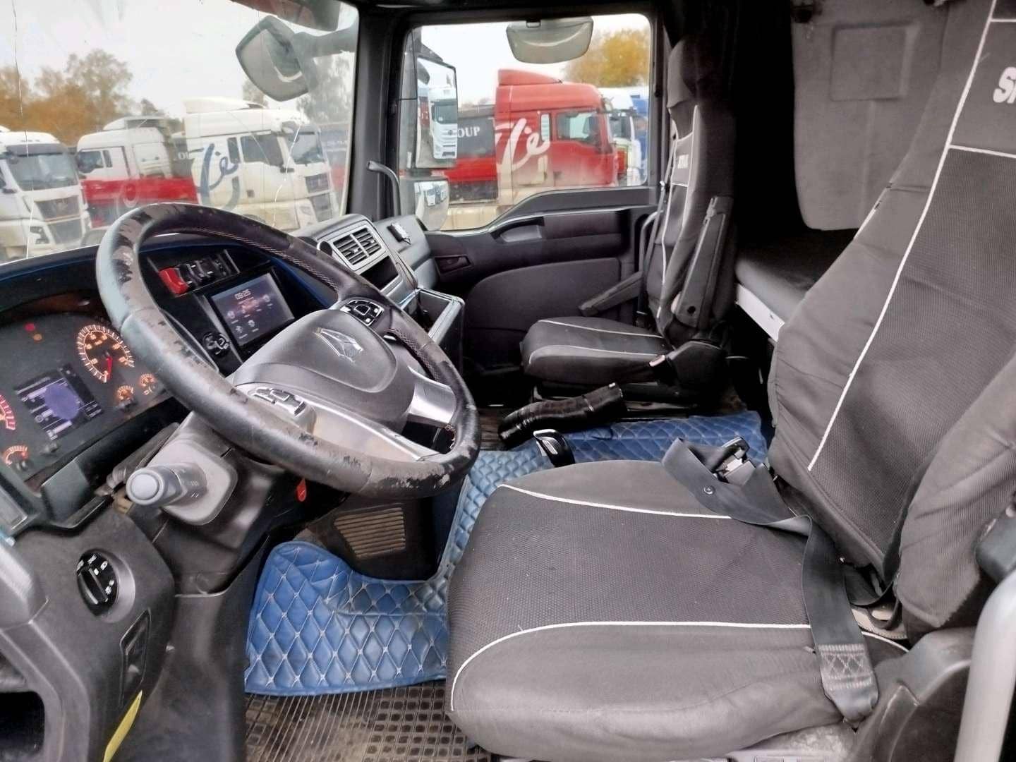 Sitrak C7H 4x2 ZZ4186V361HE,  720 671 км, 2022 года в лизинг