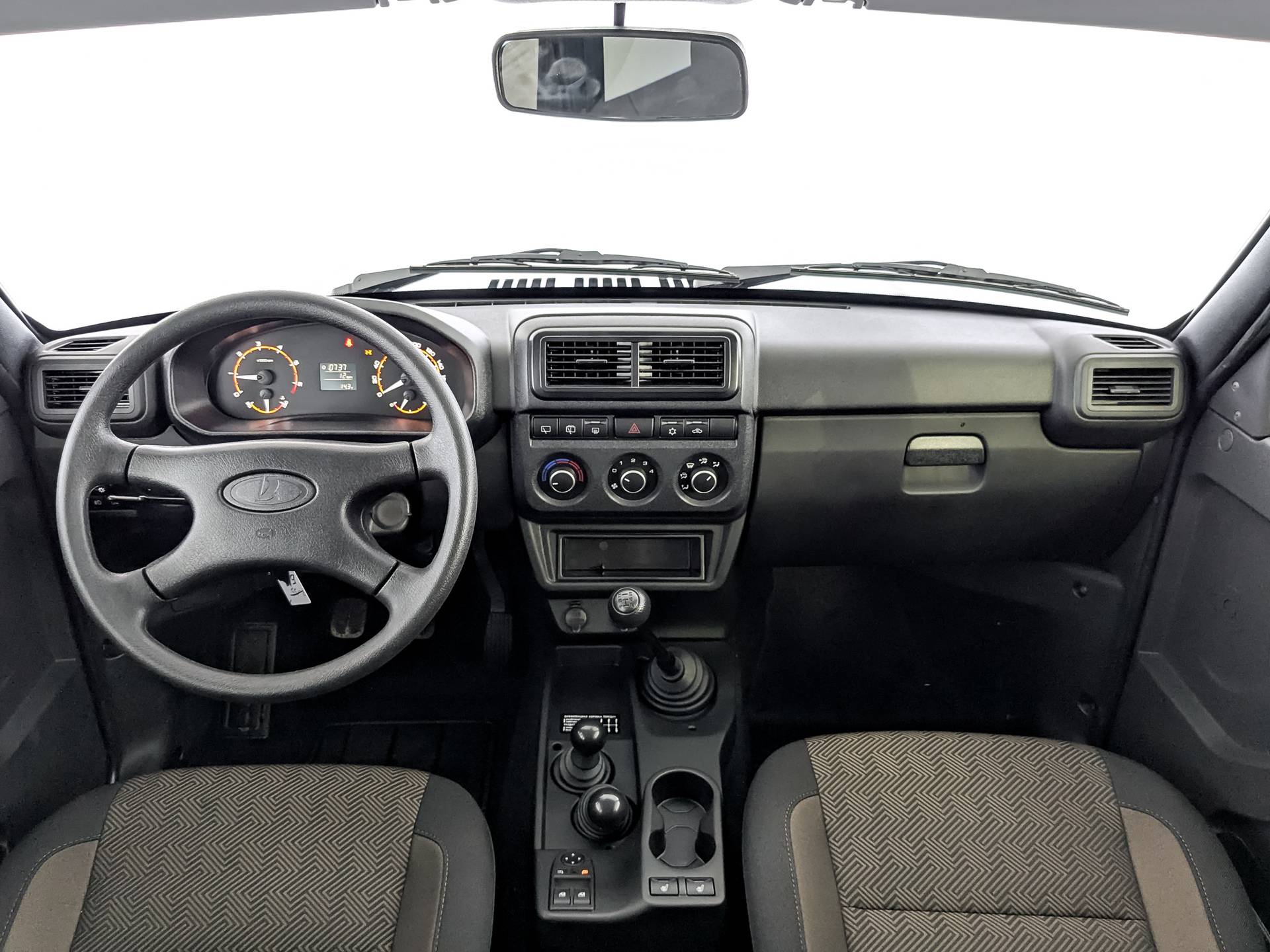 Lada Niva Legend 3 дв Urban 1.7 5MT