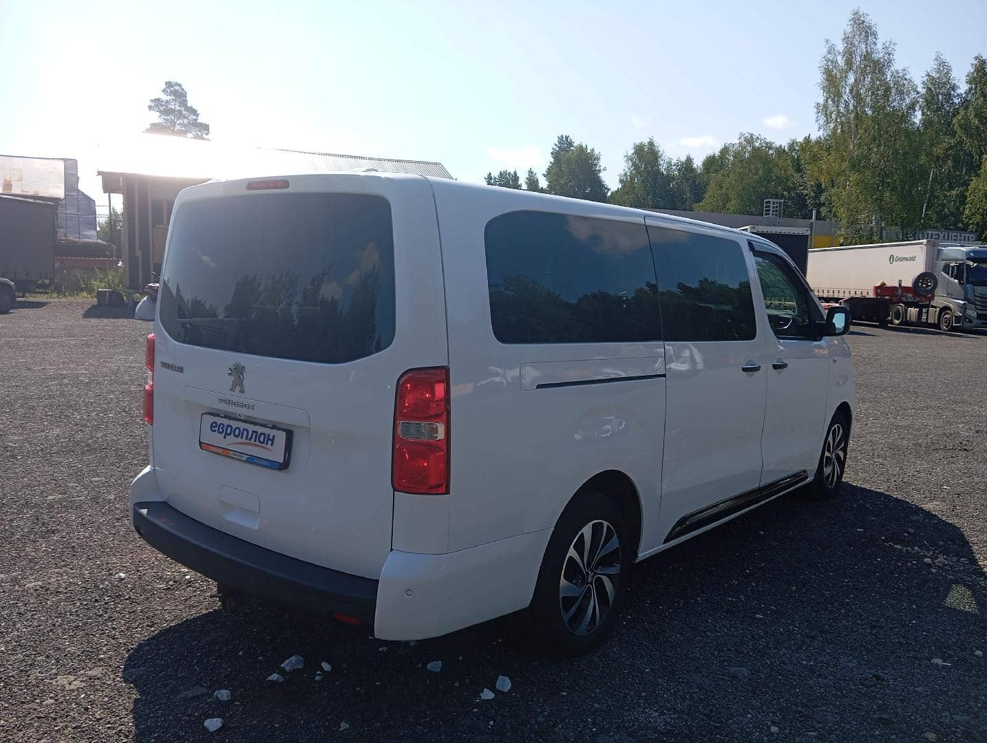 Peugeot Traveller,  159 379 км, 2022 года в лизинг