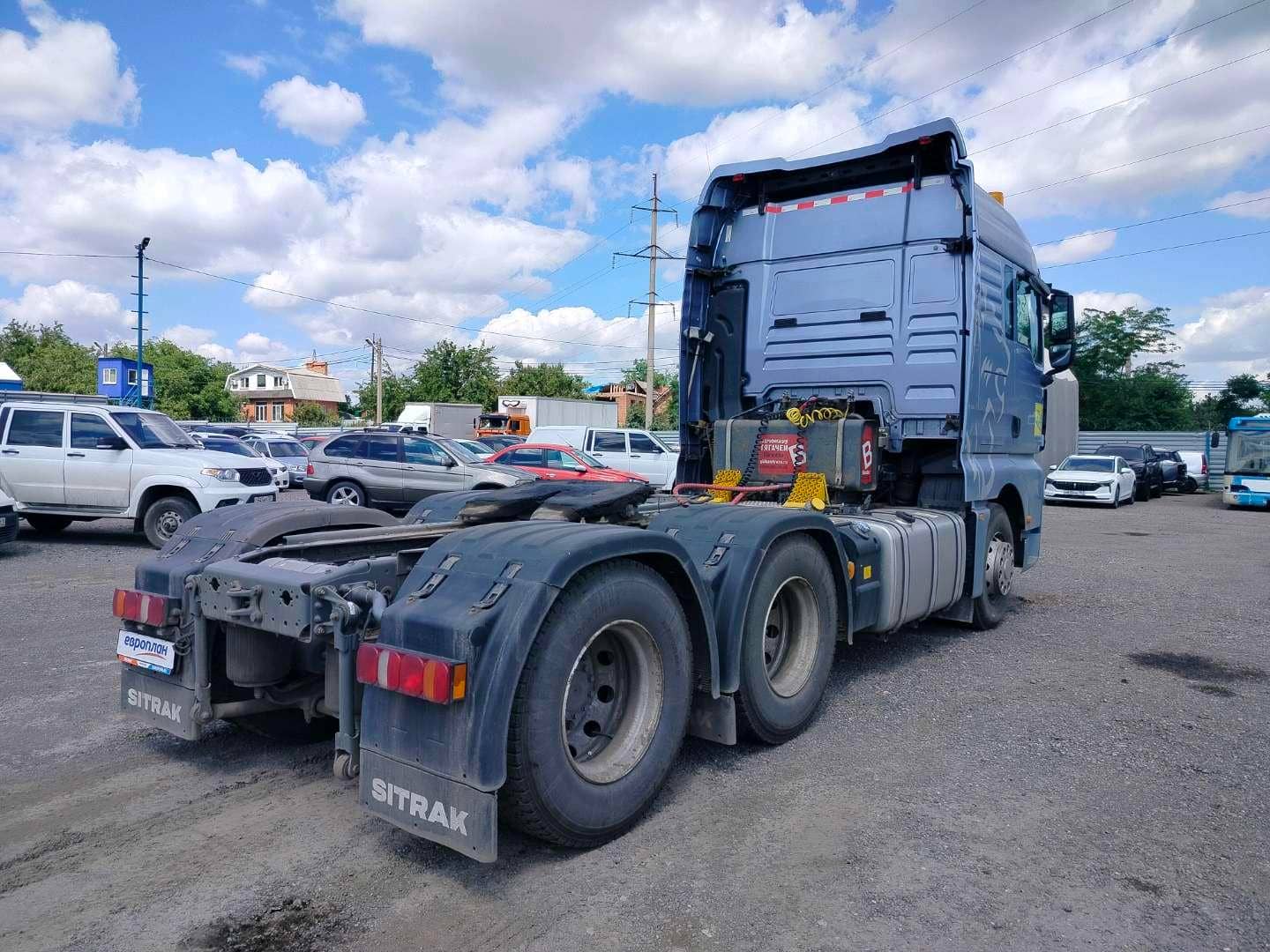 Sitrak С7Н MAX 6×4 ZZ4256V364HE,  138 404 км, 2023 года в лизинг