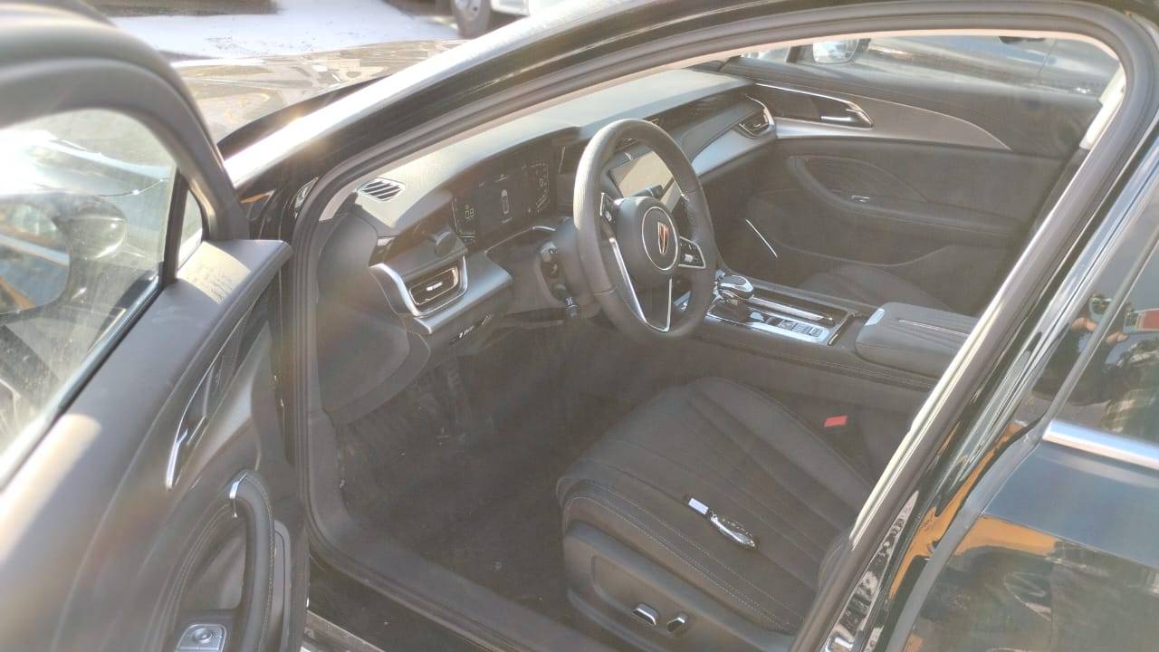 Hongqi H5,  4 539 км, 2024 года в лизинг