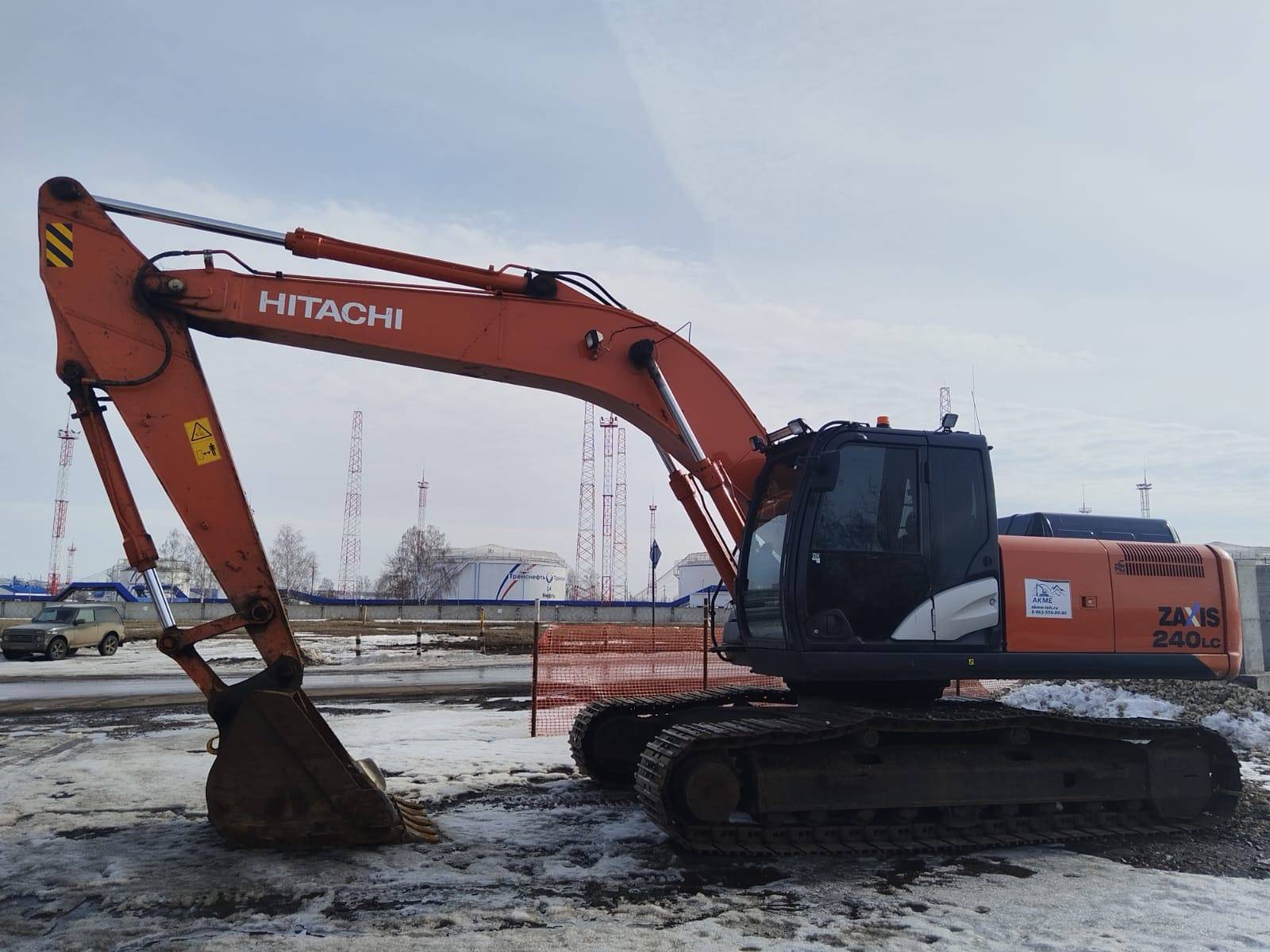 HITACHI ZX240LC-5G