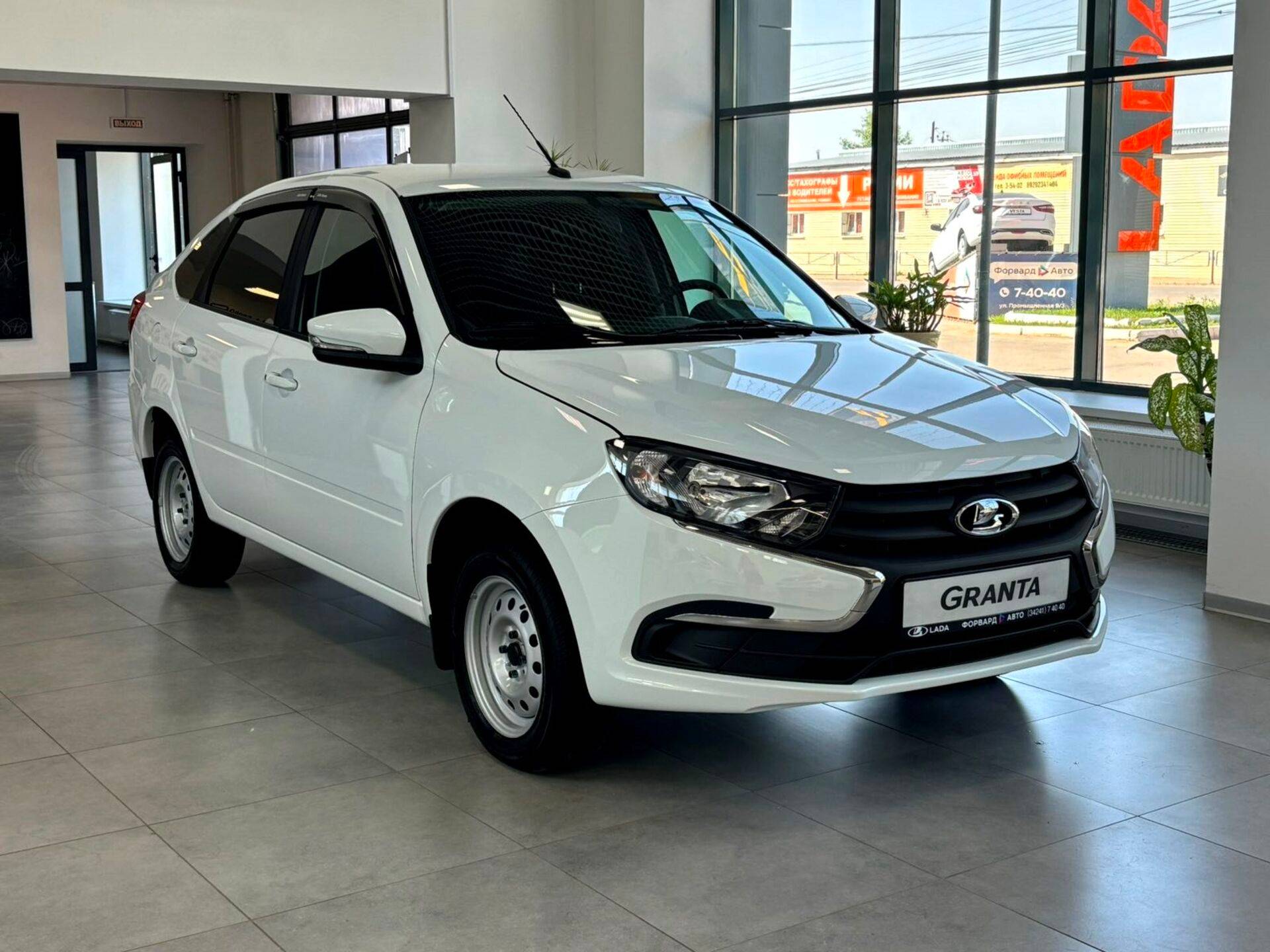 Lada Granta седан Comfort'24 1.6 90hp 5MT