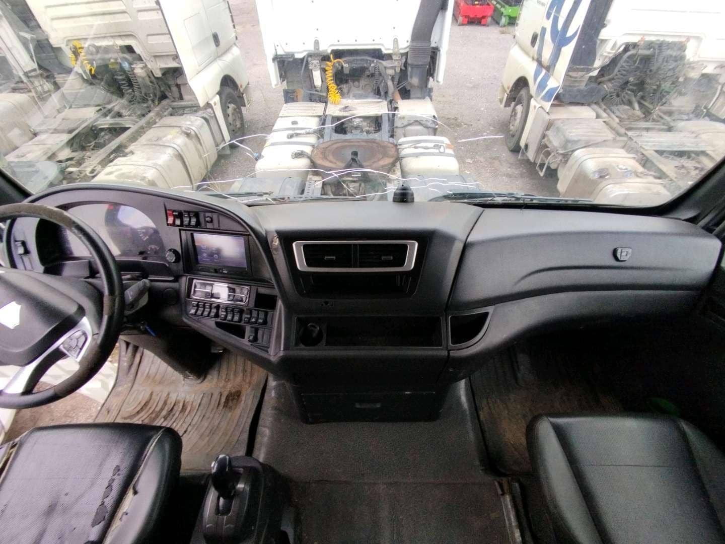 Sitrak C7H MAX ZZ4186V391HE,  617 802 км, 2023 года в лизинг