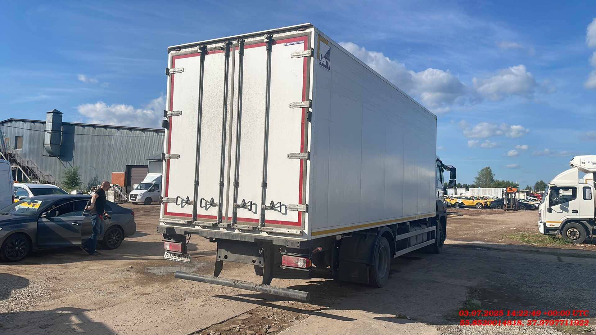 Ford CARGO 1833 LR 4x2,  195 365 км, 2023 года в лизинг
