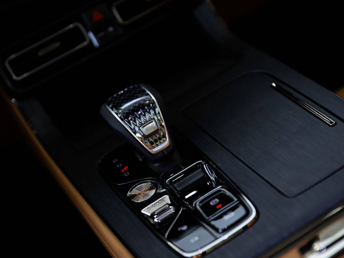 GAC GS8 Джи-Икс Премиум 2.0 АТ полный привод (GX Premium)