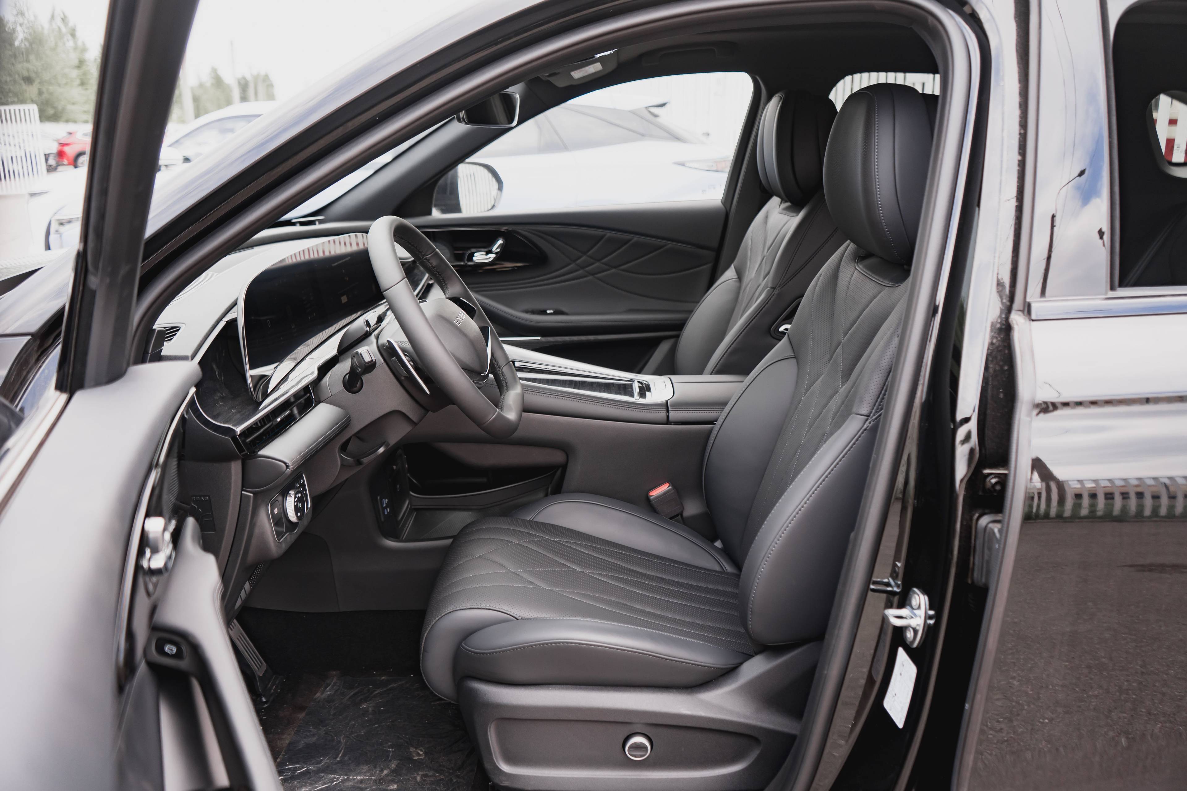 EXEED RX Премиум 2.0Т АТ полный привод (Premium)