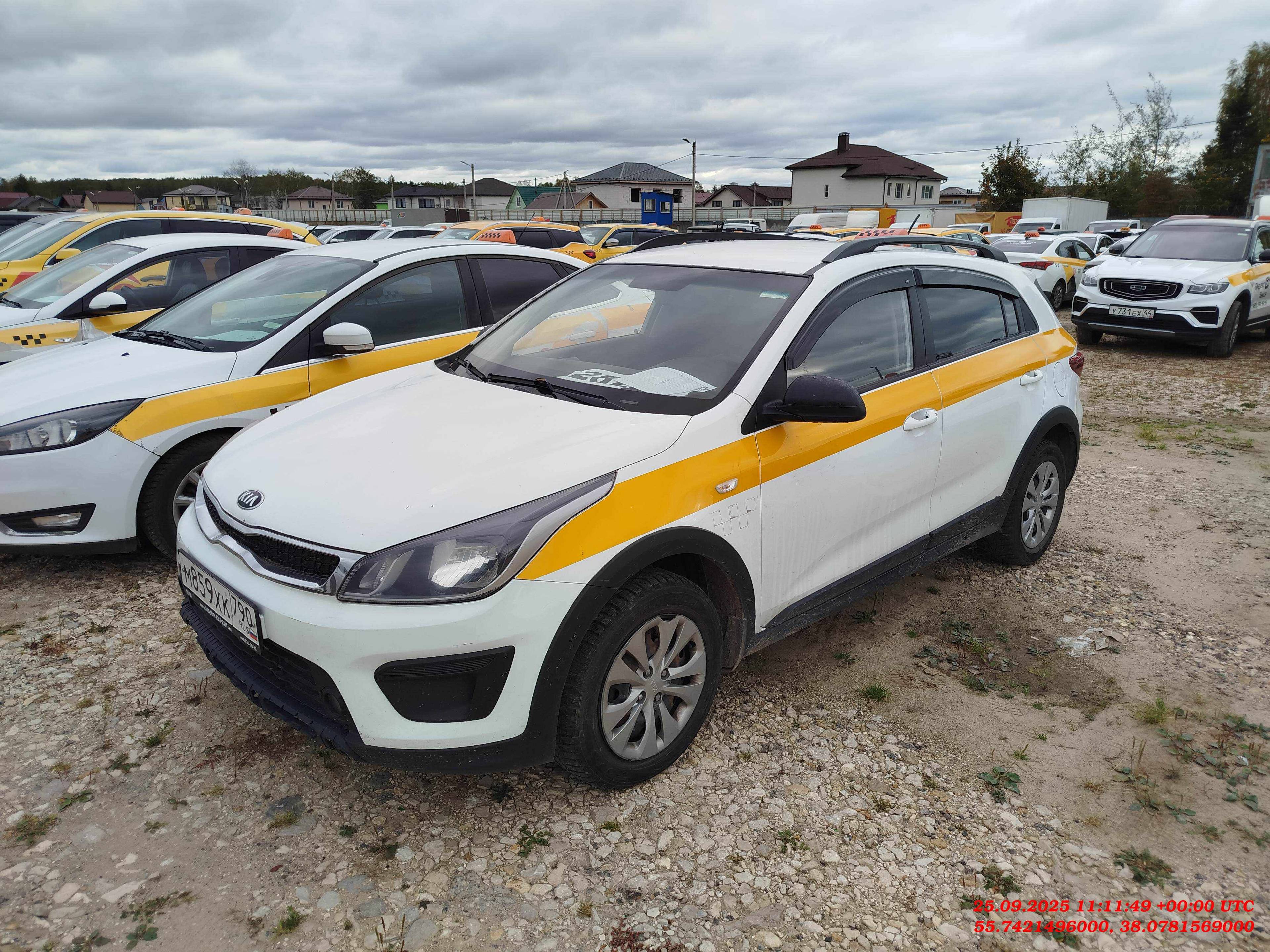KIA Rio X-Line