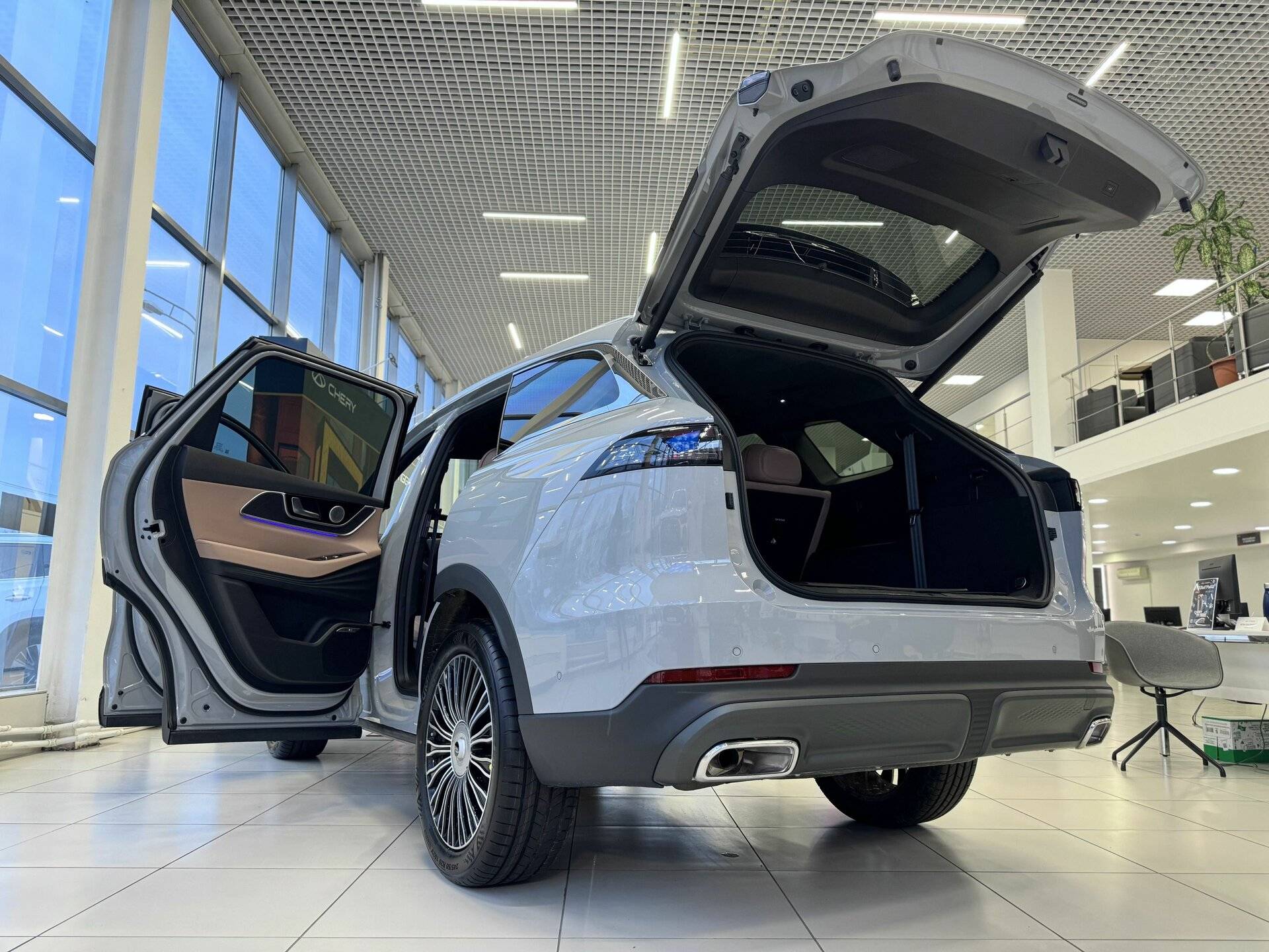 Chery Tiggo 9 2.0T 8AT Ultra 4WD