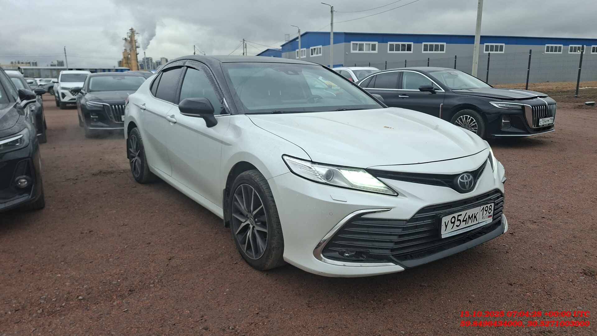 Toyota Camry,  110 972 км, 2022 года