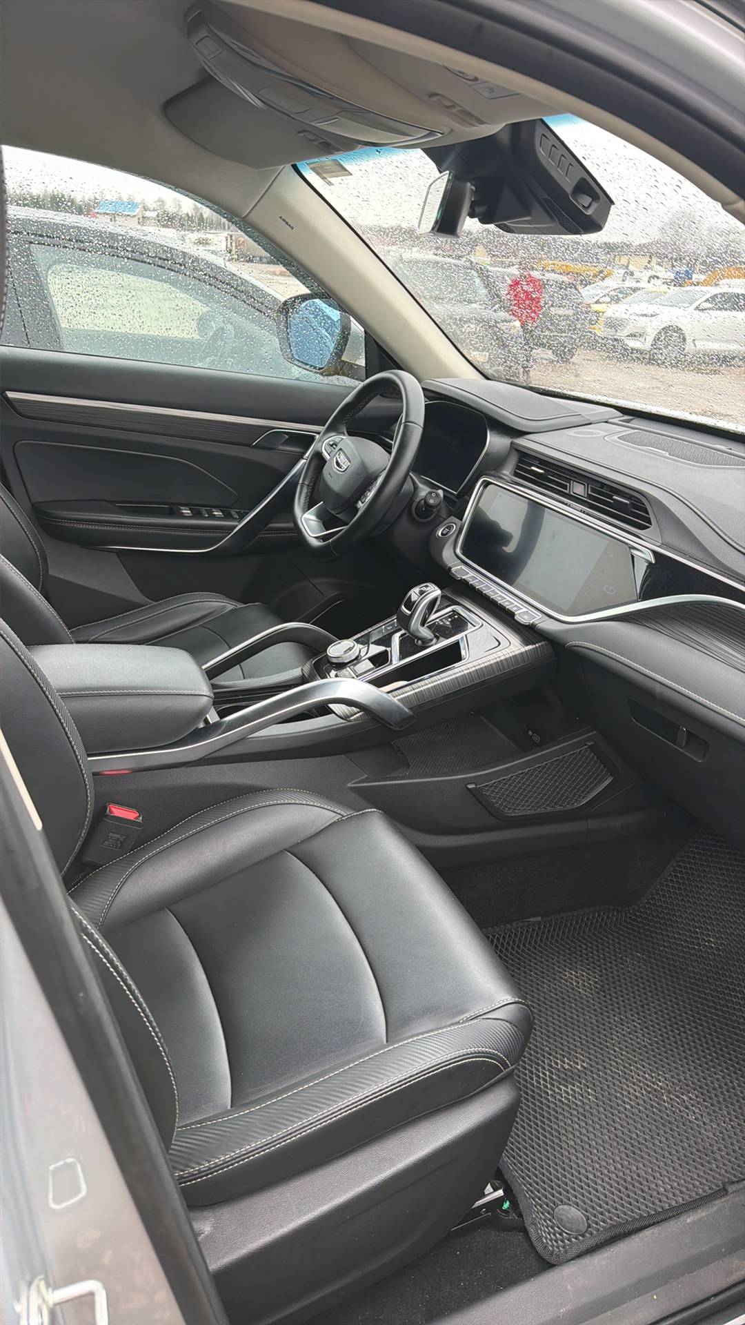 Geely Atlas Pro,  151 807 км, 2024 года в лизинг