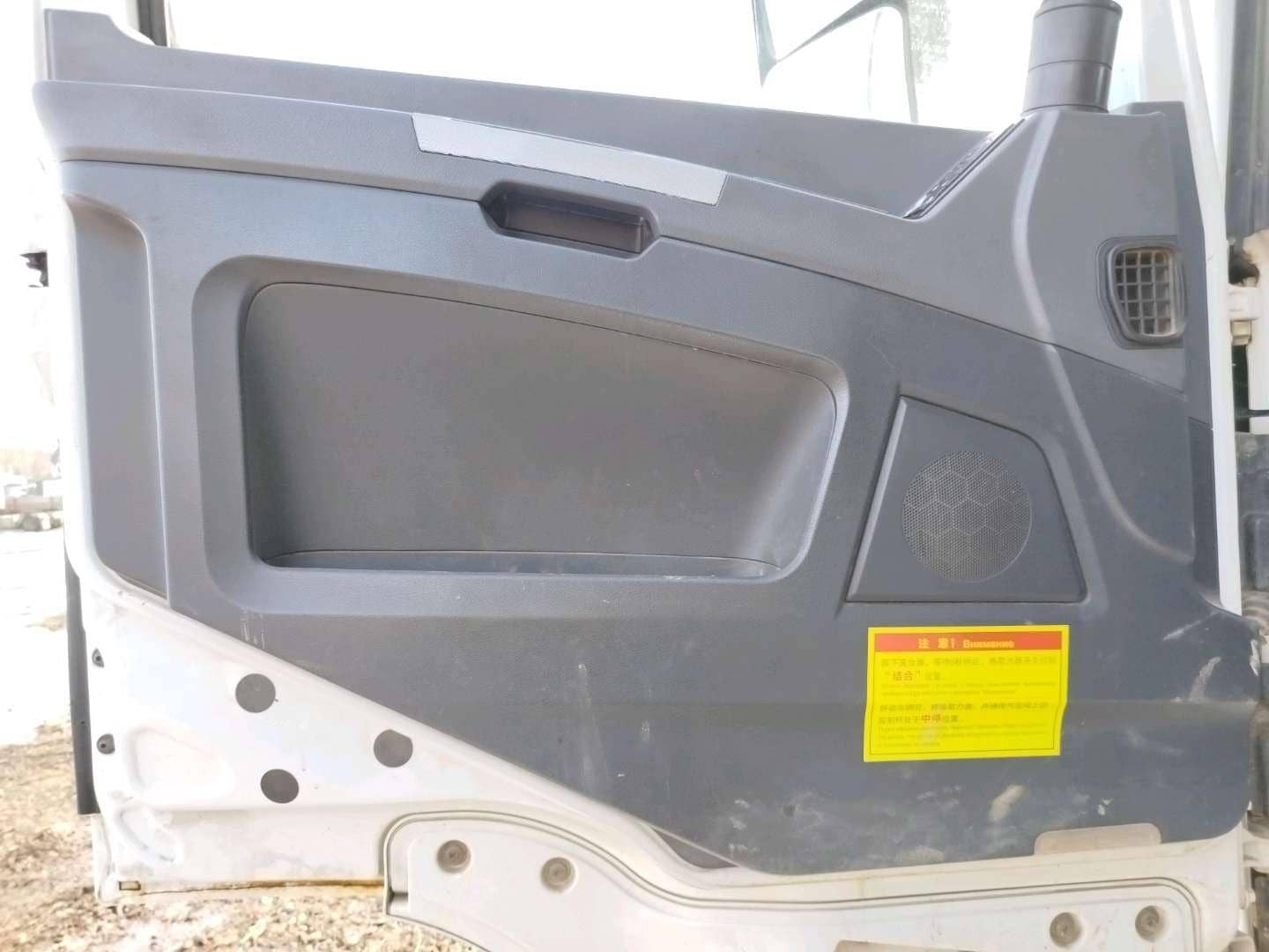 Shacman SX32586V384,  266 925 км, 2022 года в лизинг