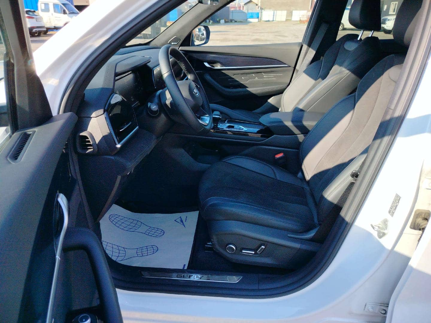 Geely Monjaro,  6 684 км, 2024 года в лизинг