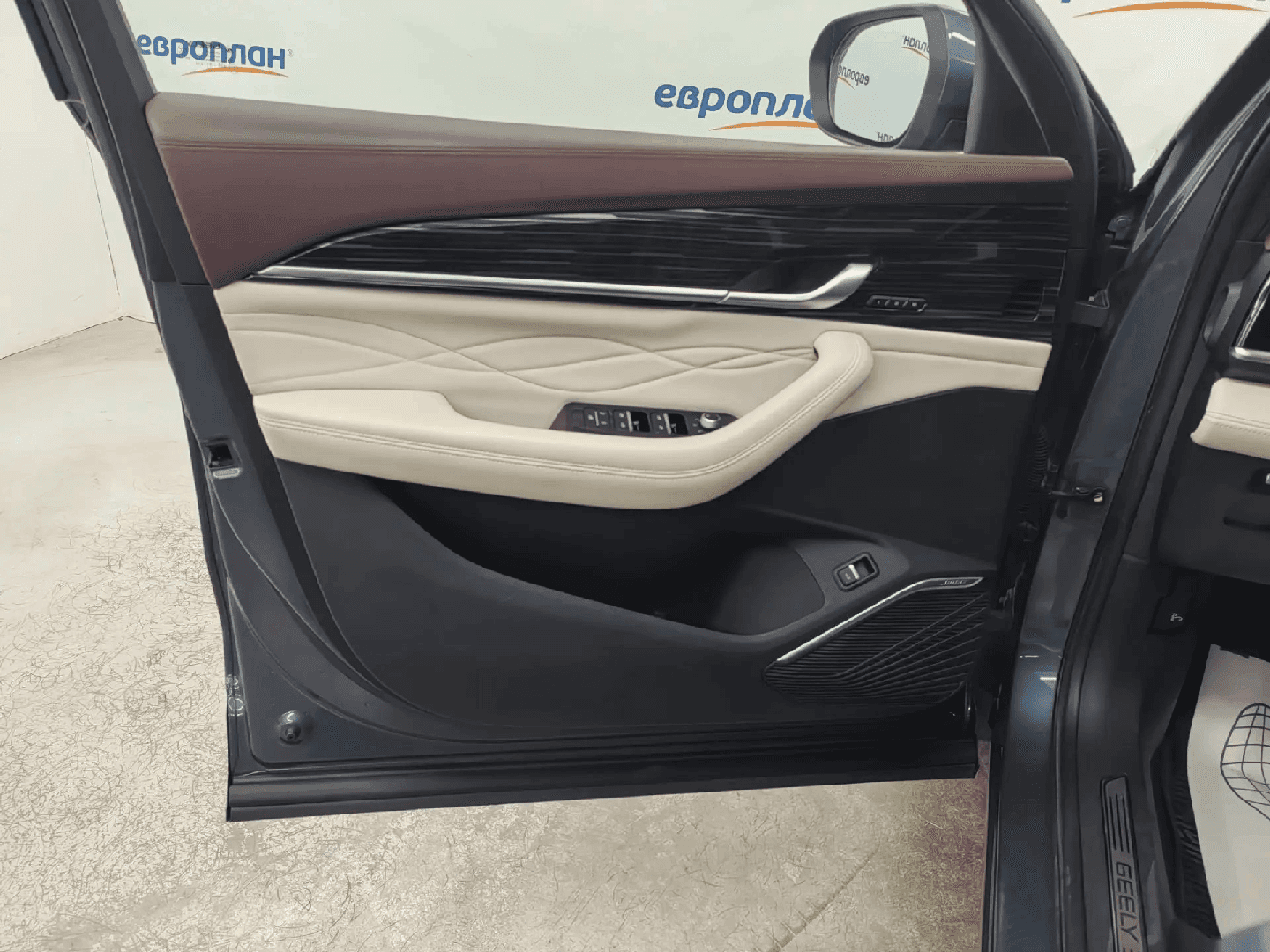 Geely Monjaro,  41 571 км, 2023 года в лизинг