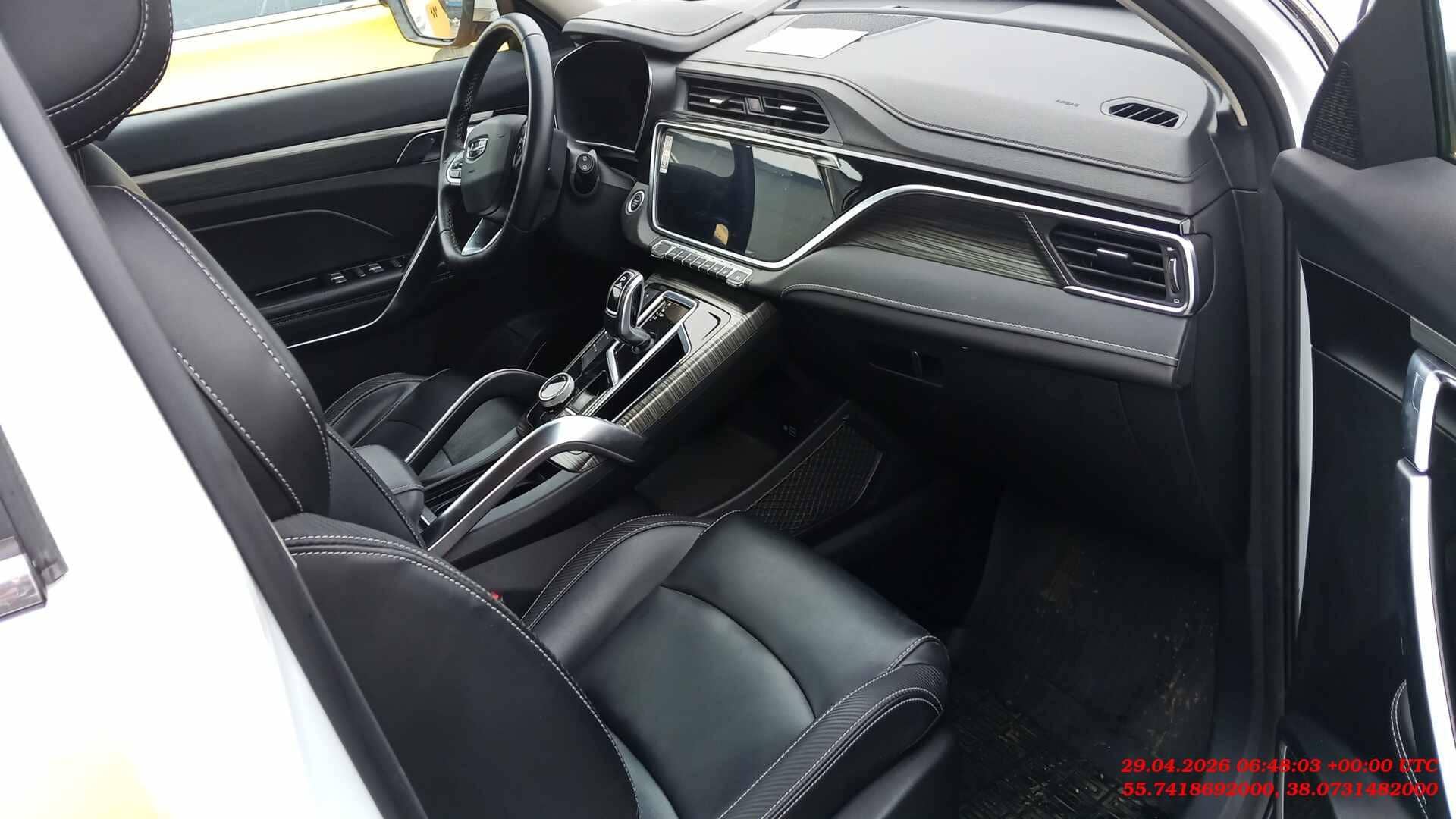 Geely Atlas Pro,  165 443 км, 2024 года в лизинг