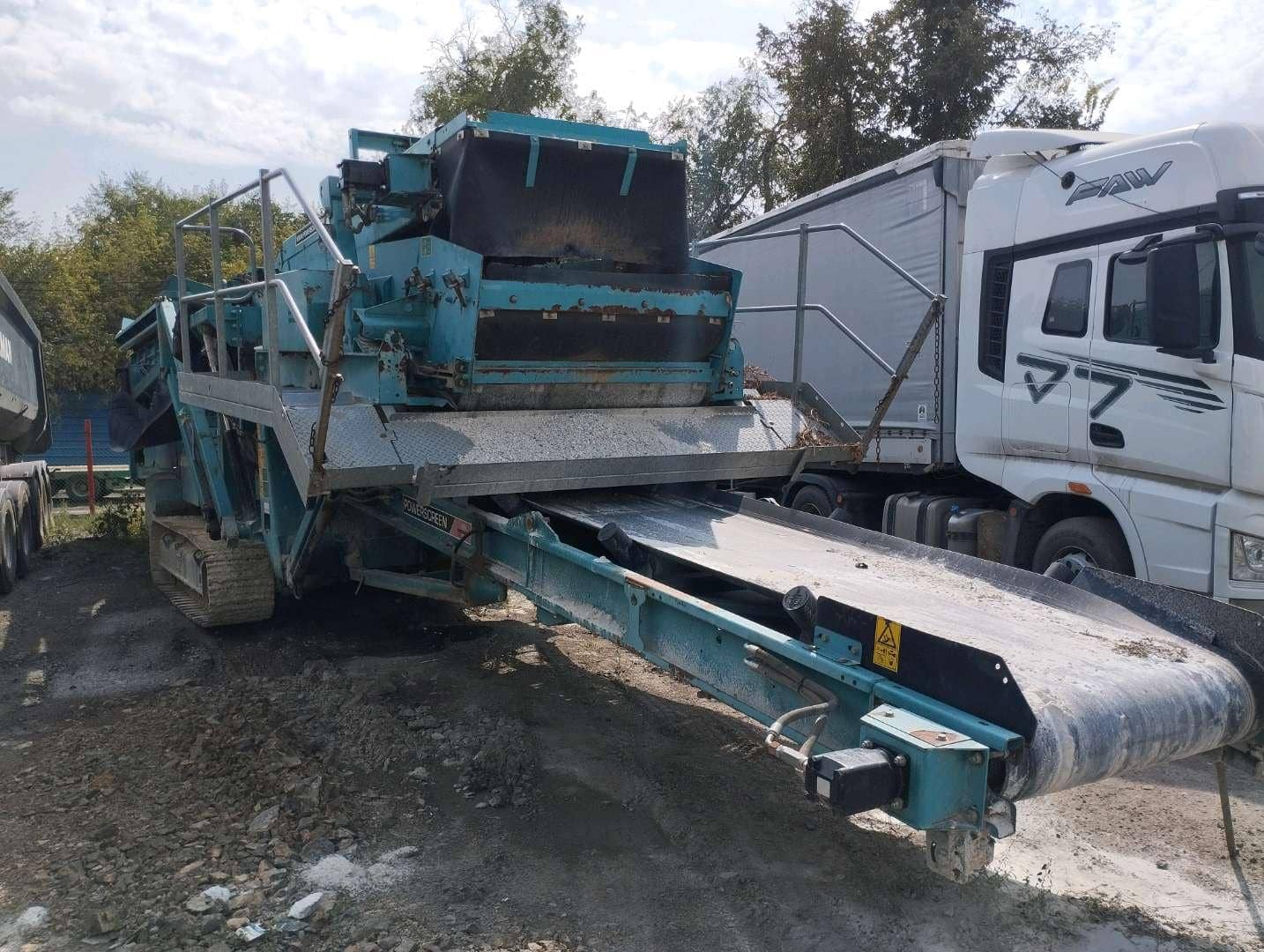 POWERSCREEN Chieftain 1700