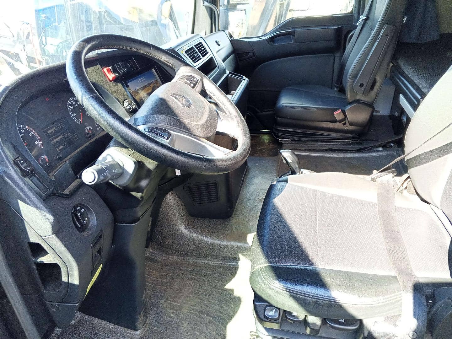 Sitrak ZZ4186V391HE,  176 333 км, 2024 года в лизинг