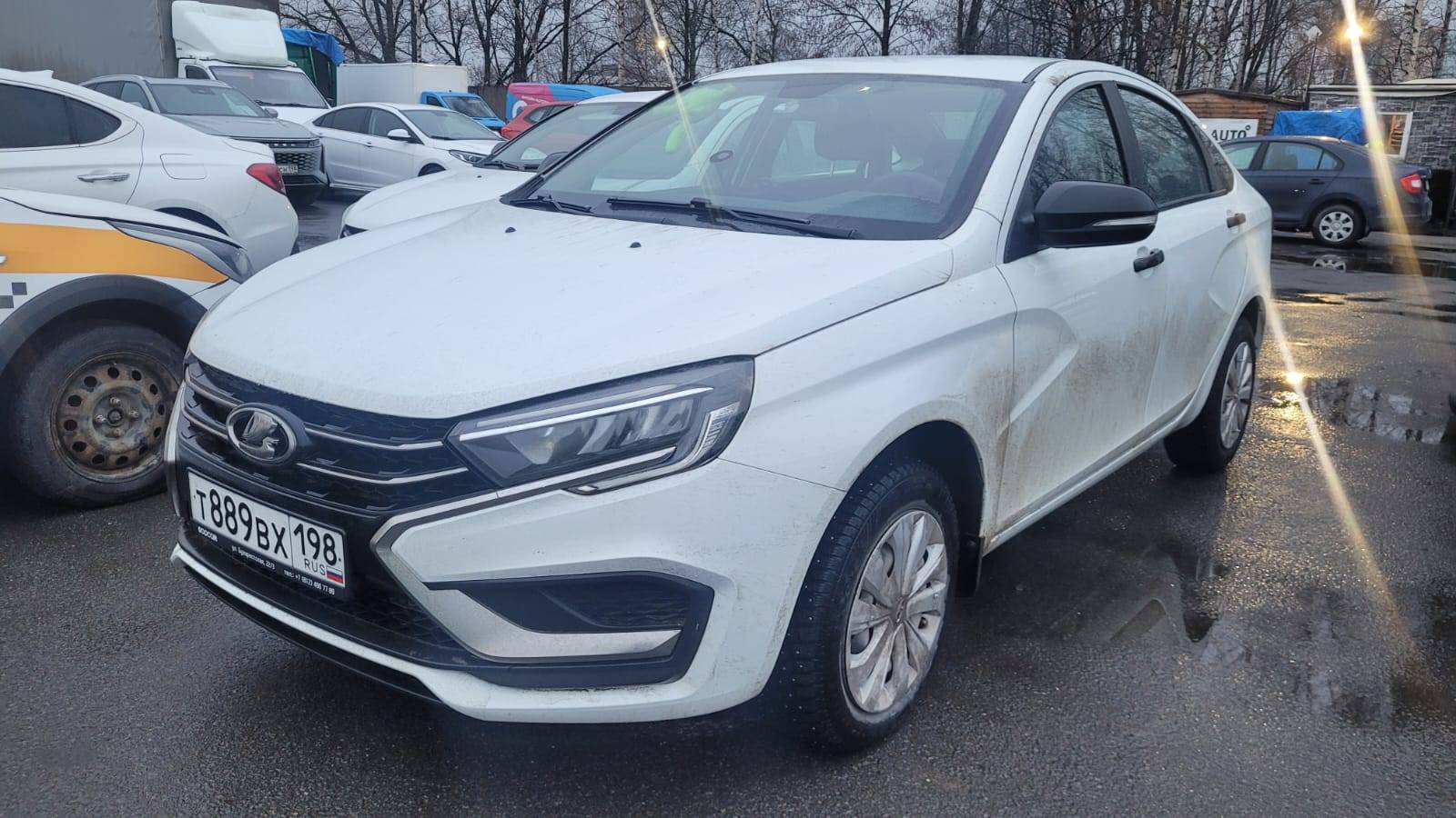 Lada Vesta седан,  40 844 км, 2023 года в лизинг
